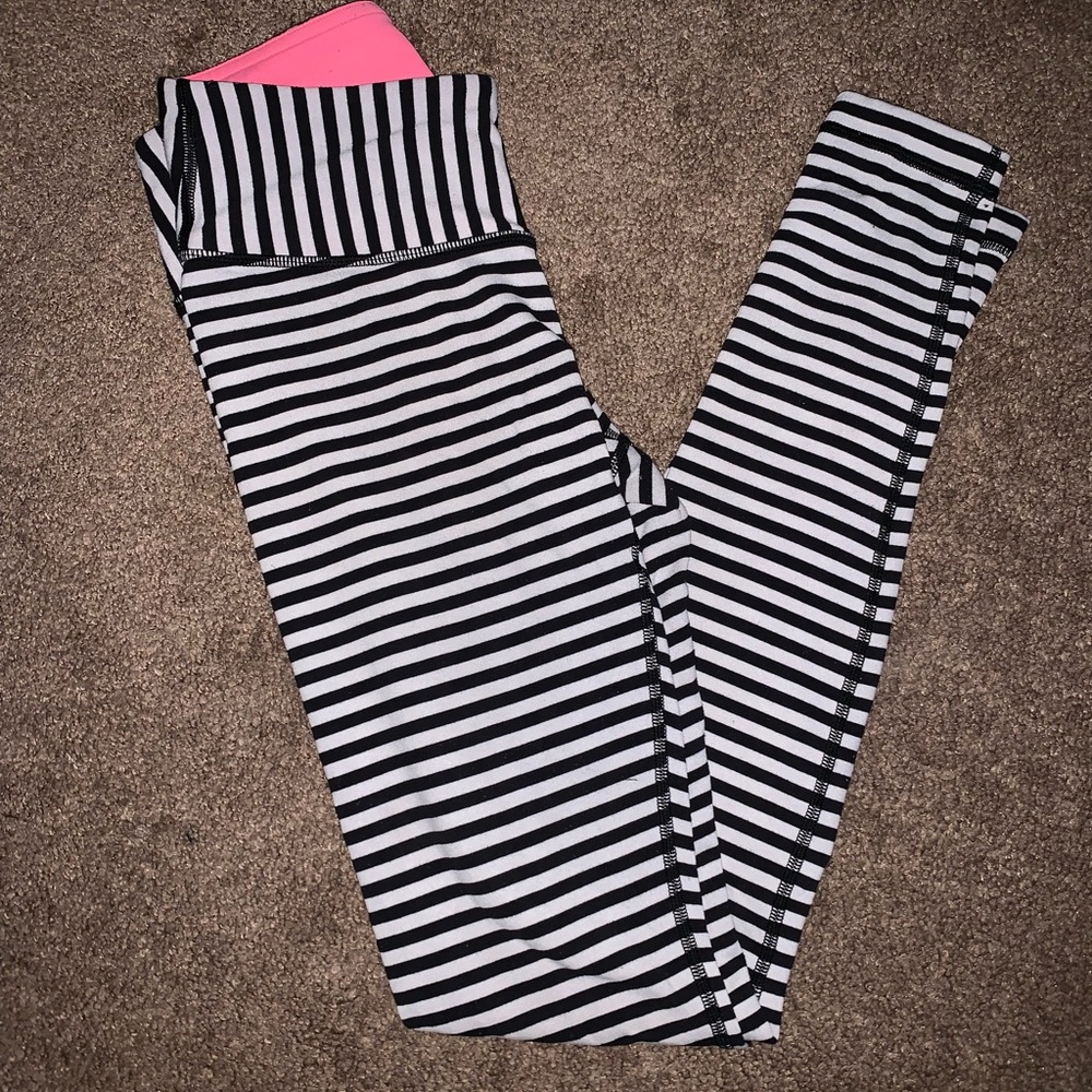 Lululemon black/white stripped full length pants